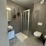 Modern * Renens
